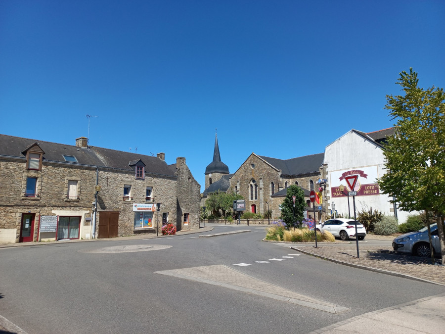 place église Allaire